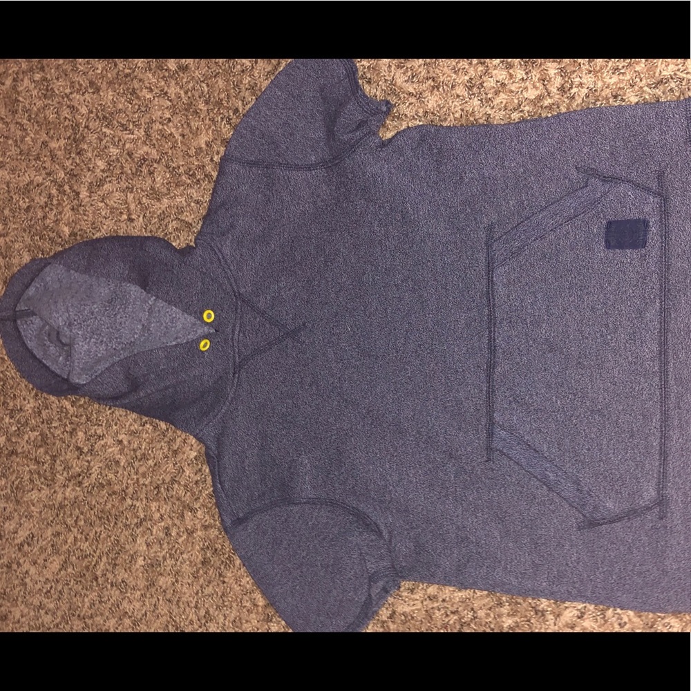 Hoodie with cut off sleeves